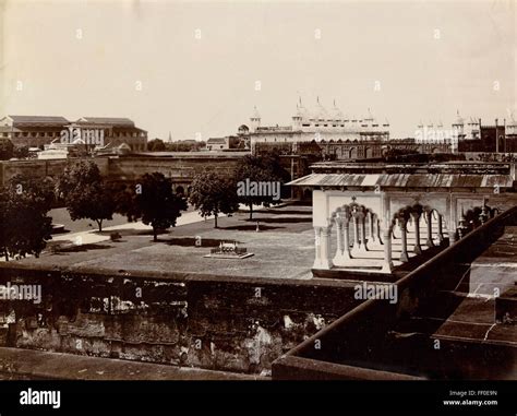 Khas And Diwan Moti Masjid Agra Fort India Stock Photo Alamy