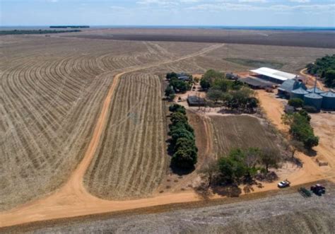 Fazenda 1 Sala Na Fazenda Campo Novo Parecis 1 Jardim Das