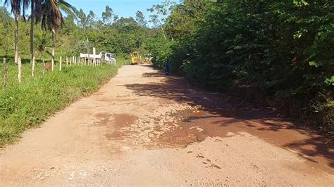 Estrada Esburacada Fizemos Limpeza E Recupera O Da Base Motoniveladora