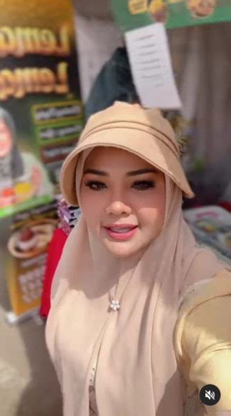 Lantak La Orang Nak Cakap Ini Respon Zarina Zainuddin Bila Dituduh