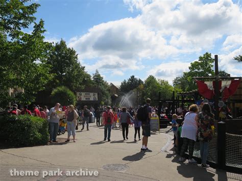 Pirate Shores at LEGOLAND Windsor | Theme Park Archive