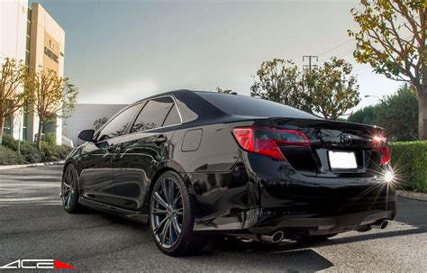 2013 Toyota Camry Rim