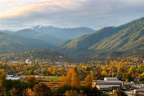 Ashland In Fall Stock Image Ashland Oregon Sean Bagshaw Outdoor