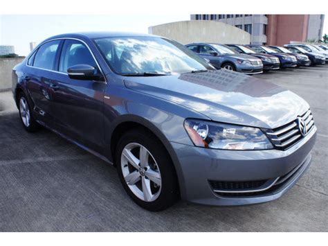 Volkswagen Passat Information And Photos Momentcar