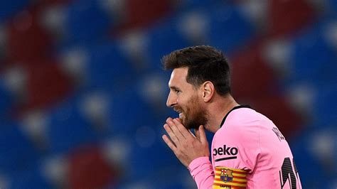 Lionel Messi To Hold News Conference On Sunday After Shock Barcelona Exit