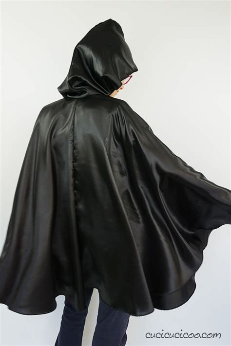 How To Make A Hooded Cape For A Child Or Adult Cucicucicoo