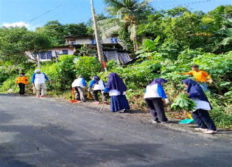 Saber Kelurahan Terempa Gelar Aksi Bersih Bersih Lingkungan Guna Cegah