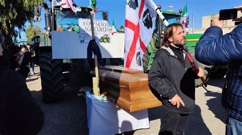 La Protesta Degli Agricoltori Non Si Ferma Oggi Cortei Di Trattori In