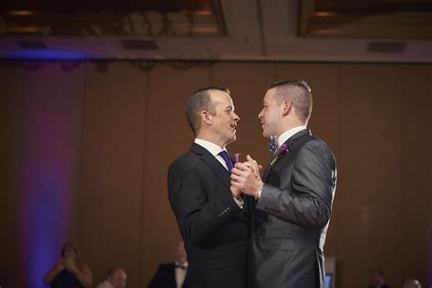 Las Vegas Bellagio fountain wedding | Equally Wed - LGBTQ Weddings