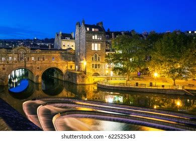 Pulteney Bridge River Avon Bath England Stock Photo 622525346 ...