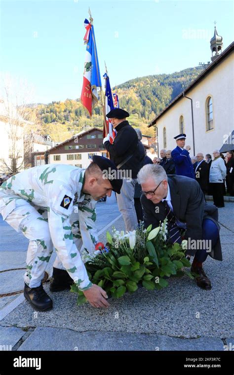 Chasseur Alpin Et Jean Marc Peillex Maire De Saint Gervais Les Bains