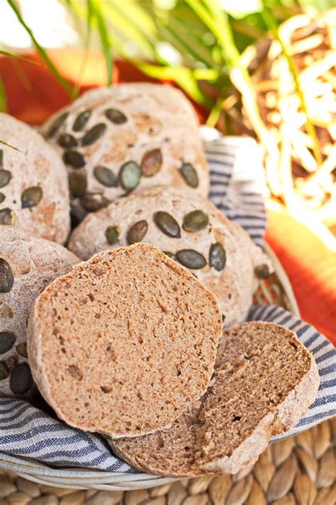 Glutenfreie Vollkornbrötchen mit Braunhirsemehl ohne Hefe Aha Foods