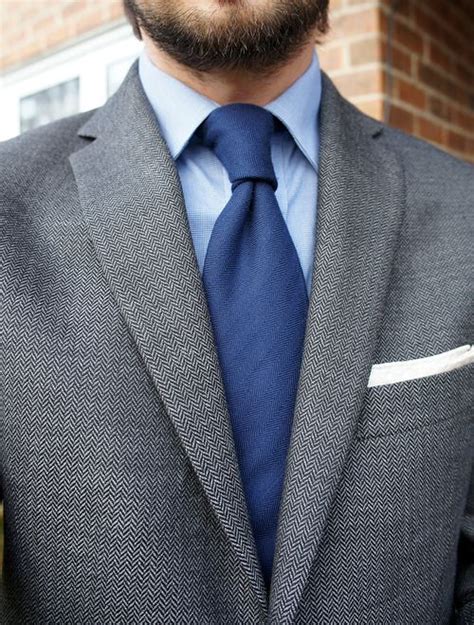 Simple Guide to Men's Shirts and Tie Combinations