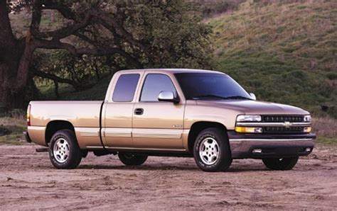 Used 2001 Chevrolet Silverado 1500 Extended Cab Review Edmunds