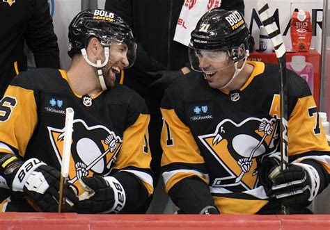 Evgeni Malkin's late goal gives Penguins a playoff-type victory over ...