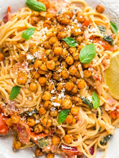 Creamy Harissa Chickpeas Marry Me Chickpeas With A Twist Happy