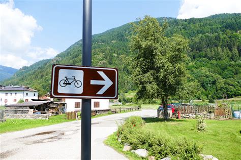 Piste Ciclabili Facili Da Non Perdere In Trentino Montagna Di Viaggi