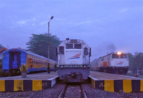 Gambar Kereta Api Bersilang Dan Disusul Blognya Agus Setya Fakhruddin