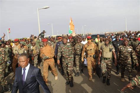 Arriv E Du Pr Sident Du Faso Au Niger Le Capitaine Ibrahim Traor