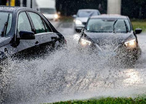 Apa Itu Aquaplaning Ketahui Juga Bahaya Penyebab Dan Cara Pencegahannya