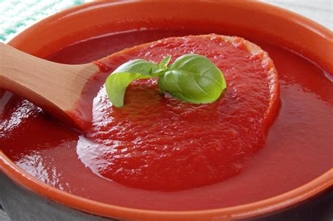 Passata Di Pomodoro La Ricetta Di Un Grande Classico