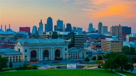 Pros Cons Of Living In Kansas City Rach The Realtor