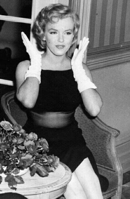 Marilyn At A Press Conference For The Prince And The Showgirl At The Savoy Hotel In London