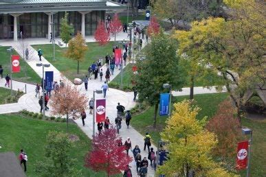 UIC graduate programs remain strong in US News rankings | UIC today