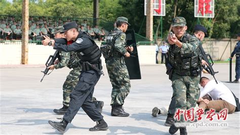 安徽举行公安武警联勤武装巡逻实战演练安徽公安 中国警察网