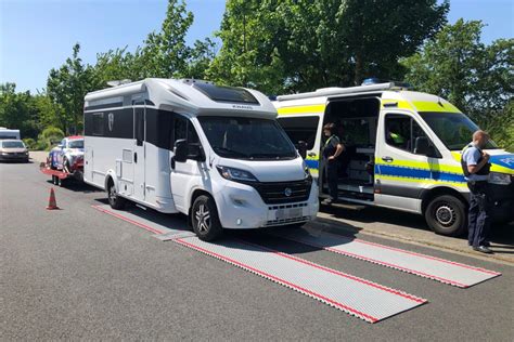 Niemcy Bezkarnie Wa Yli Kampery I Przyczepy Kempingowe