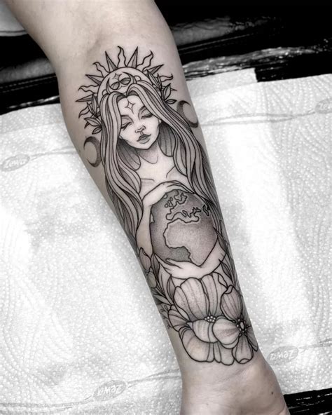 22 Spiritual Tattoo Ideas & Their Meaning - Spiritvibez