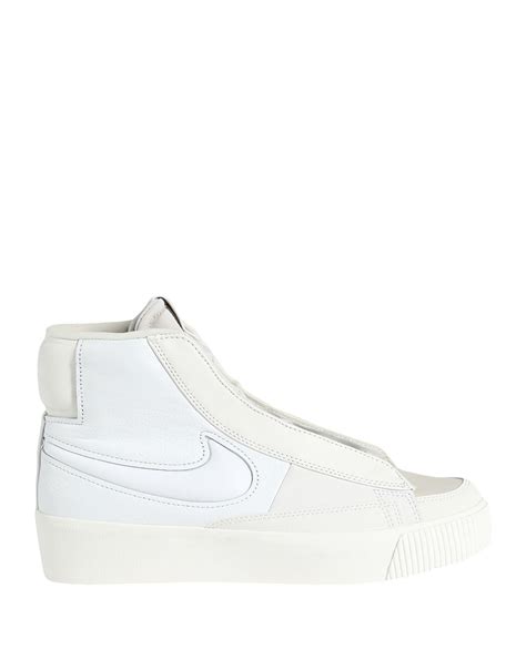 Nike Sneakers in White | Lyst