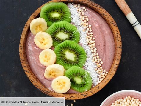 Açaï bowl banane kiwi coco et quinoa soufflé facile et rapide