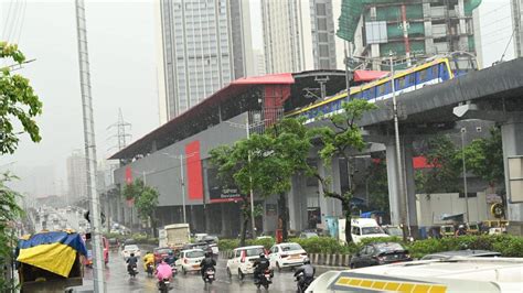 Mumbai Weather Update Expect Moderate To Heavy Rainfall Today