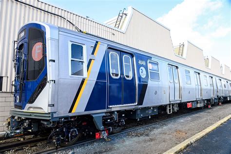 New R211 Subway Cars To Enter NYC Service This Year