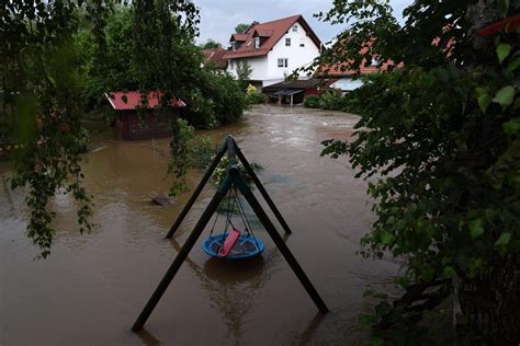 Alluvioni In Germania Nuovo Peggioramento Un Morto E Un Disperso