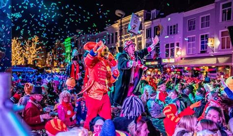 Hossen op de Markt grootste carnavalscafé van Nederland video