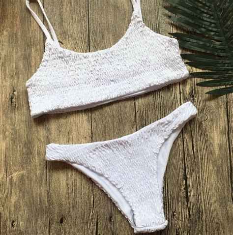 Sexy Triangle Bikini Swimsuit On Luulla