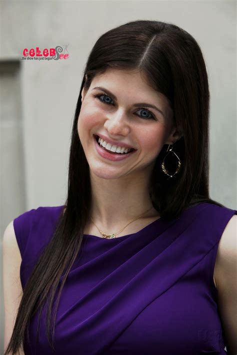 Alexandra Daddario Photos | Hollywood CelebSee