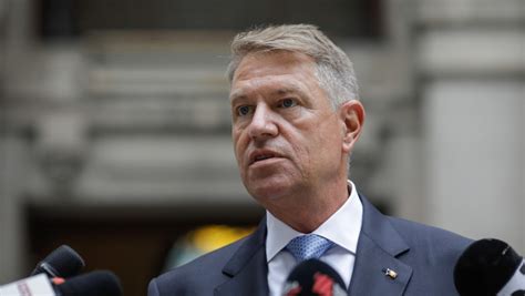 Klaus Iohannis România trimite în Ucraina muniție combustibil