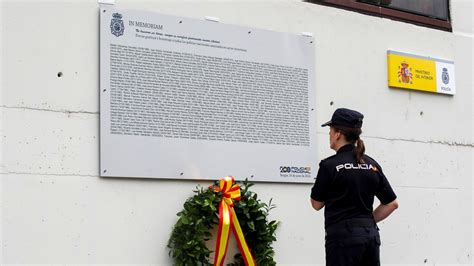 POLICIA NACIONAL La Comisaría de Burgos rinde homenaje a los agentes