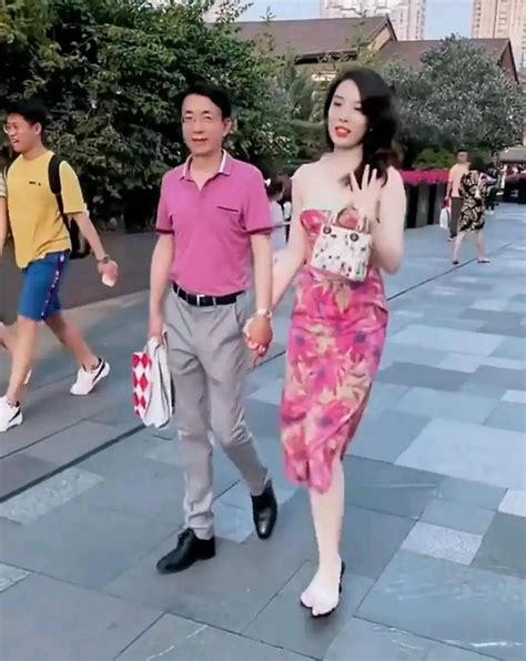 中石油胡某勇，知情人士曝光其两年前已离婚，董小姐要维权了