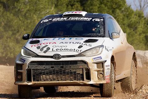 Javi Villa Se Estrena En Rallyes De Tierra En El Riskmedia Corpa