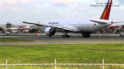 Philippine Airlines Boeing 777 300er Heavy Takeoff Youtube