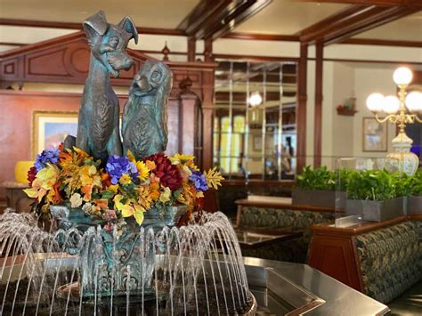 Tonys Town Square Restaurant In Disneys Magic Kingdom Dixie Delights