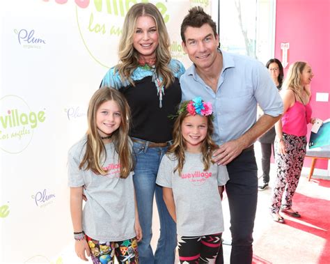 Jerry O'Connell and Family at WeVillage Opening in LA 2017 | POPSUGAR ...