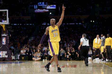 Morre Kobe Bryant em acidente aéreo JORNAL CLARIN BRASIL JCB News