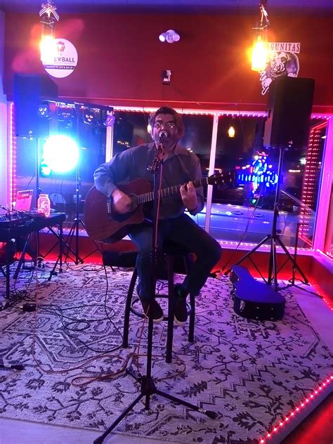 Freddy Hernandez acoustic at Shattered Saloon - My Rockford Guide