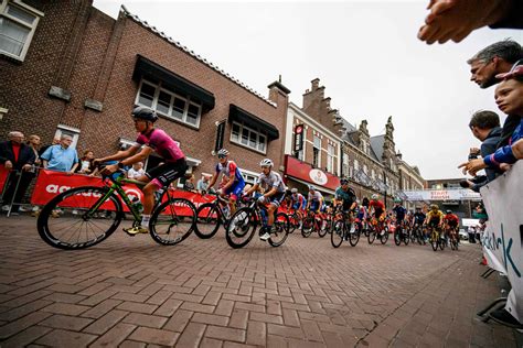 Duizenden Bezoeken Binnenstad Terugkeer Profronde Van Almelo Smaakt