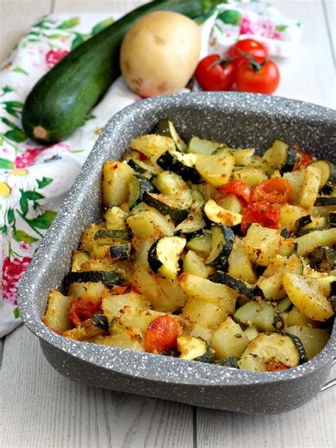 PATATE E ZUCCHINE Gratinate All Origano Si Cuoce Tutto Assieme Veggie